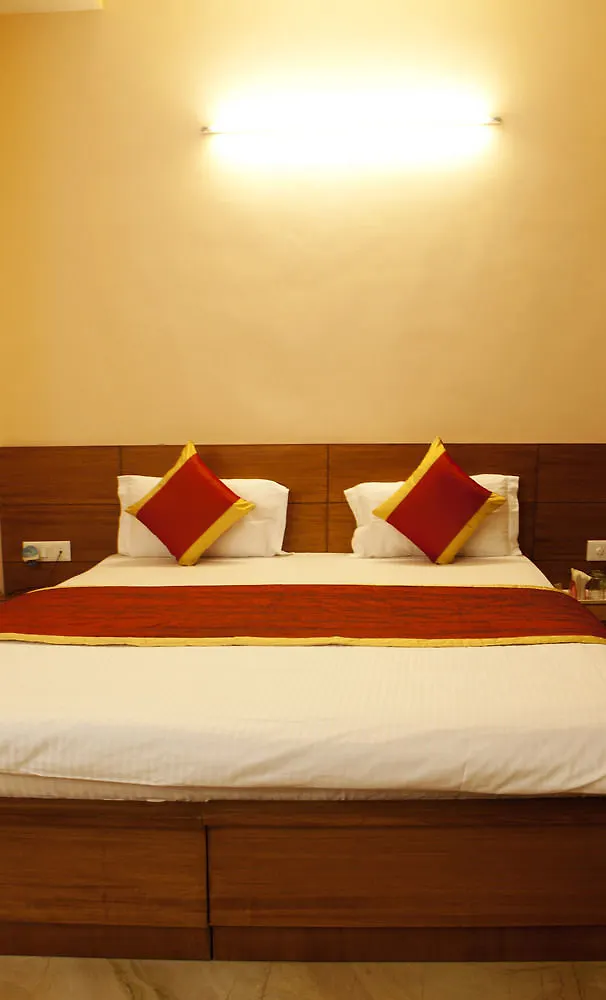 Oyo 338 New Paradise Gurgaon Hotel
