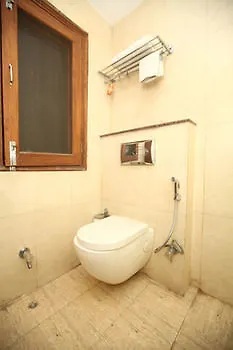 Oyo 338 New Paradise Gurgaon India